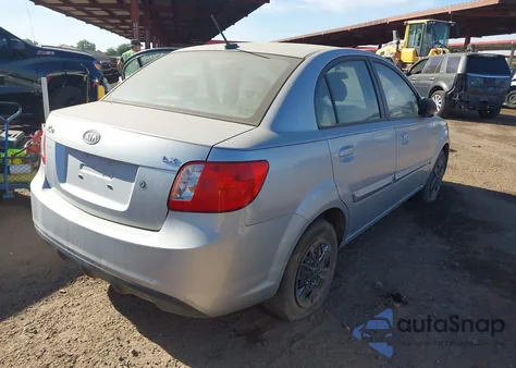 2010 Kia Rio Lx z USA, uszkodzony, nr VIN KNADH4A32A6645254